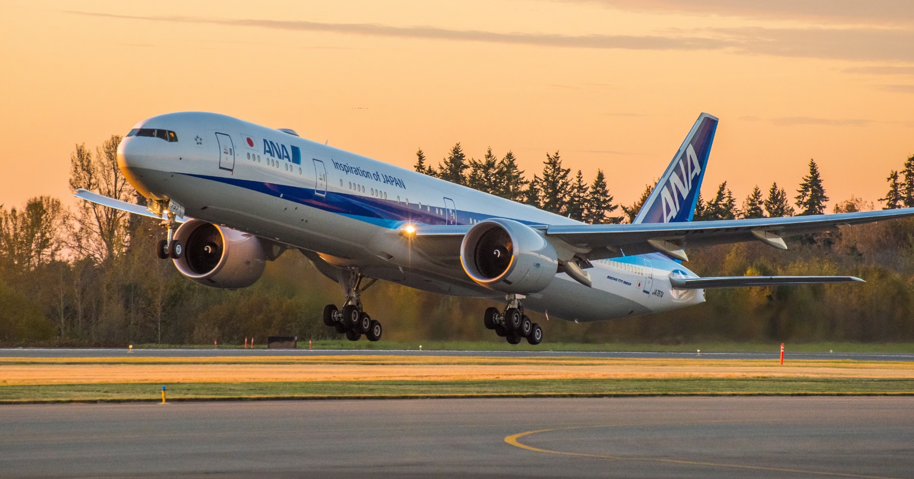 ANA ����¡�úԹ�á�����·���෤����� AeroSHARK ��������Ѻ����ͧ�Թ 777